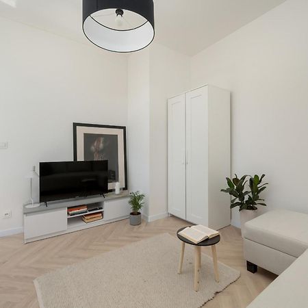 Komfortowe I Przytulne Studio Blisko Parku Wroclaw By Noclegi Renters Buitenkant foto